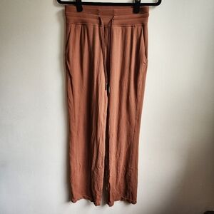 Lululemon Ready to Rulu Straight-Leg High-Rise Pant Size 6 *Hemmed